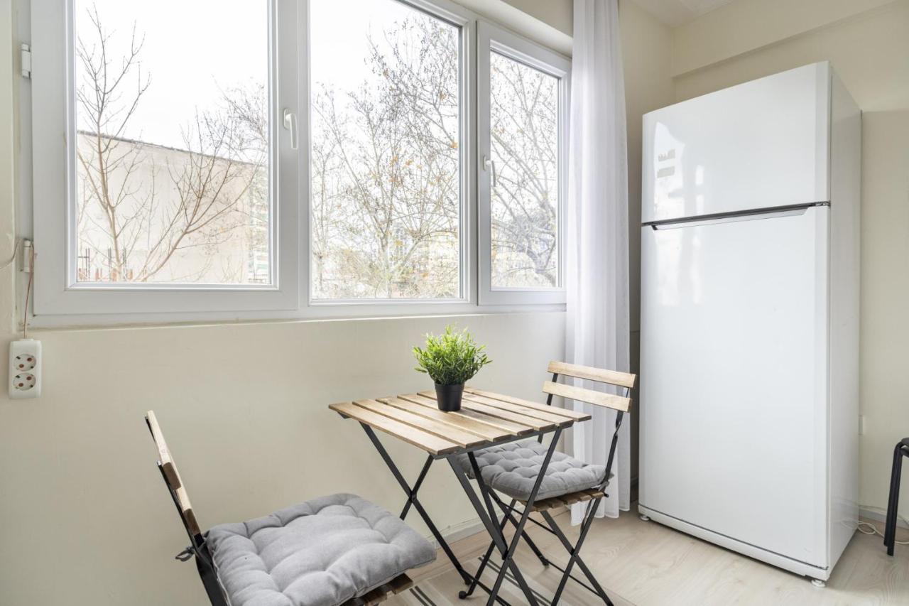Modern Flat With Balcony On Bagdat Street Διαμέρισμα Κωνσταντινούπολη Εξωτερικό φωτογραφία